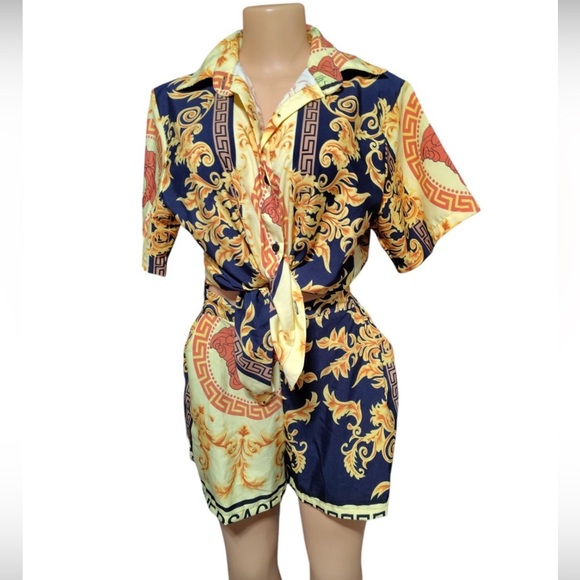 SHORT SET: 2Pc Black and Gold w/Greek Detailing, NWT - Picture 7 of 15